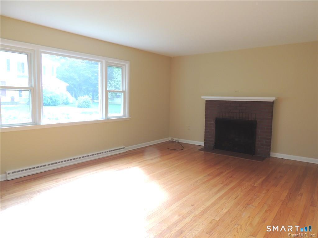 87 Hotchkiss Grove Road Branford CT 06405