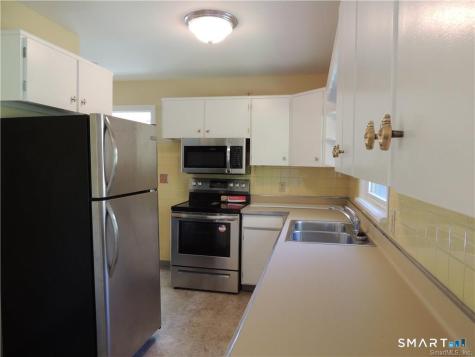 87 Hotchkiss Grove Road Branford CT 06405
