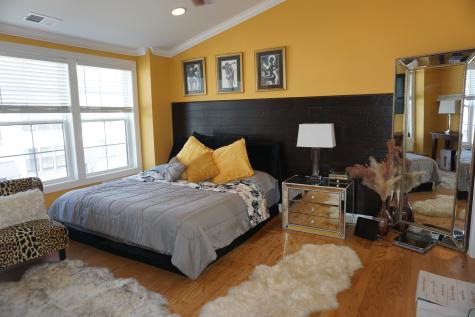 127 Brentwood Circle Danbury CT 06810