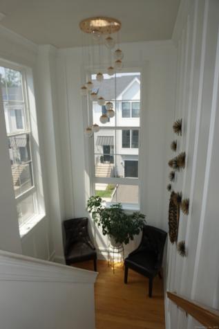 127 Brentwood Circle Danbury CT 06810