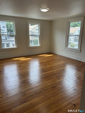 163 Meadow Street Naugatuck CT 06770