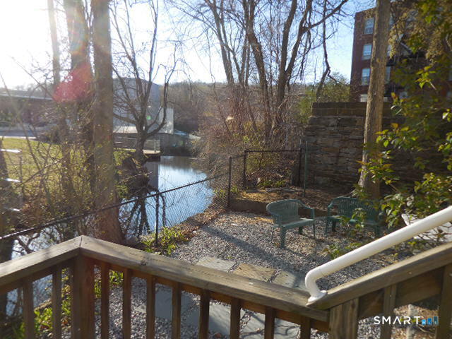 104 Main Street Deep River CT 06417