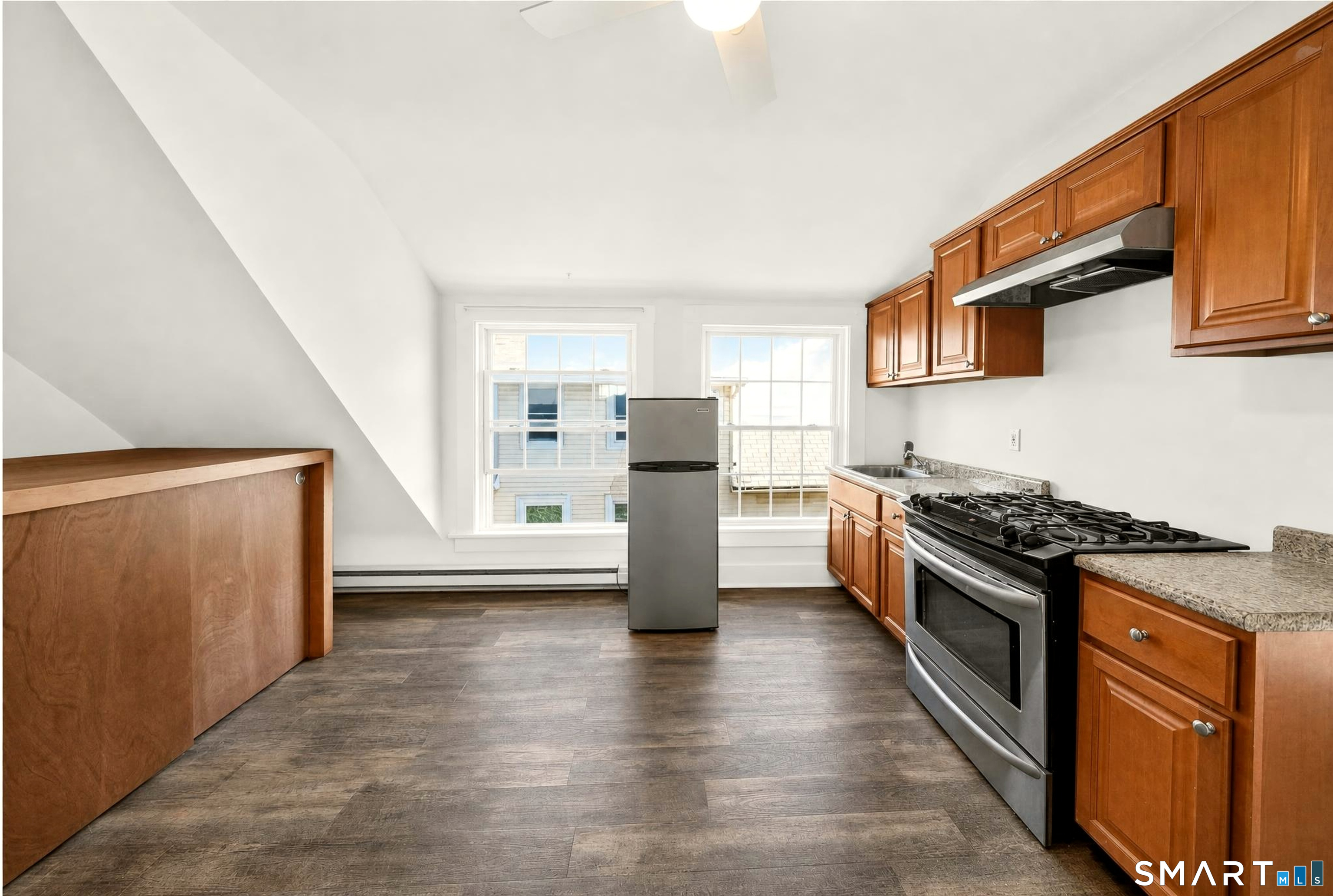 42-46 Hanford Avenue Bridgeport CT 06605