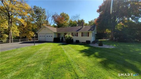 32 Fernridge Road West Hartford CT 06107