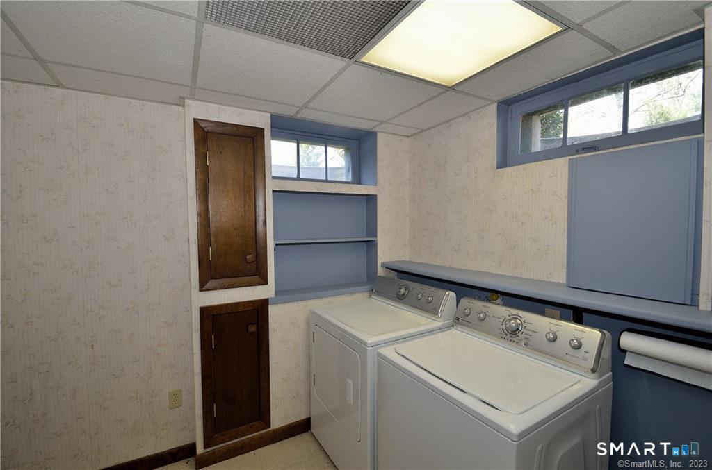 32 Fernridge Road West Hartford CT 06107
