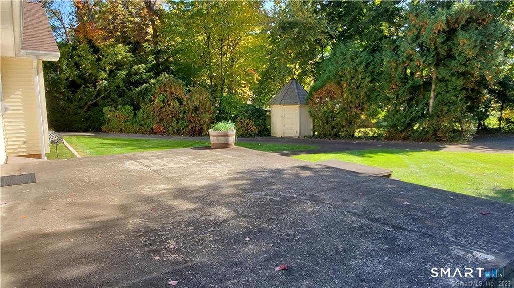 32 Fernridge Road West Hartford CT 06107