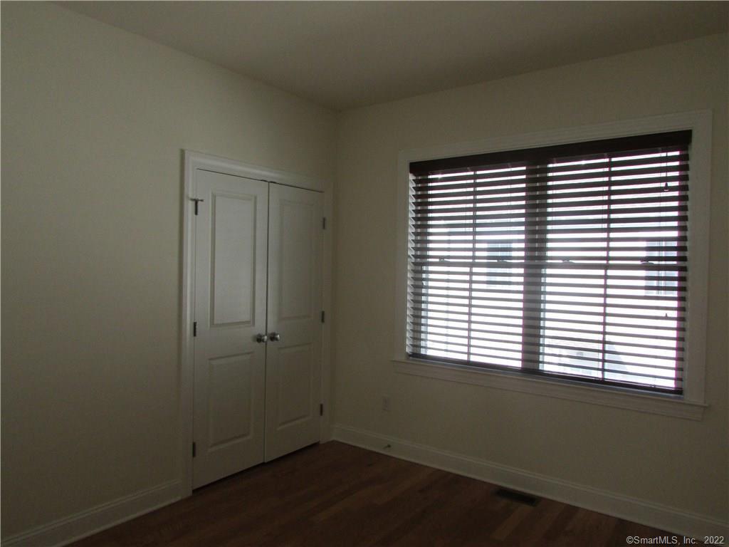19 Sherwood Street Mansfield CT 06268