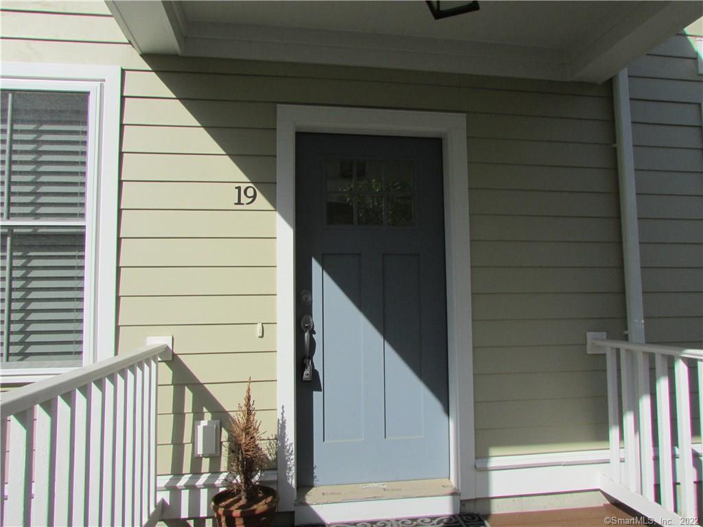 19 Sherwood Street Mansfield CT 06268