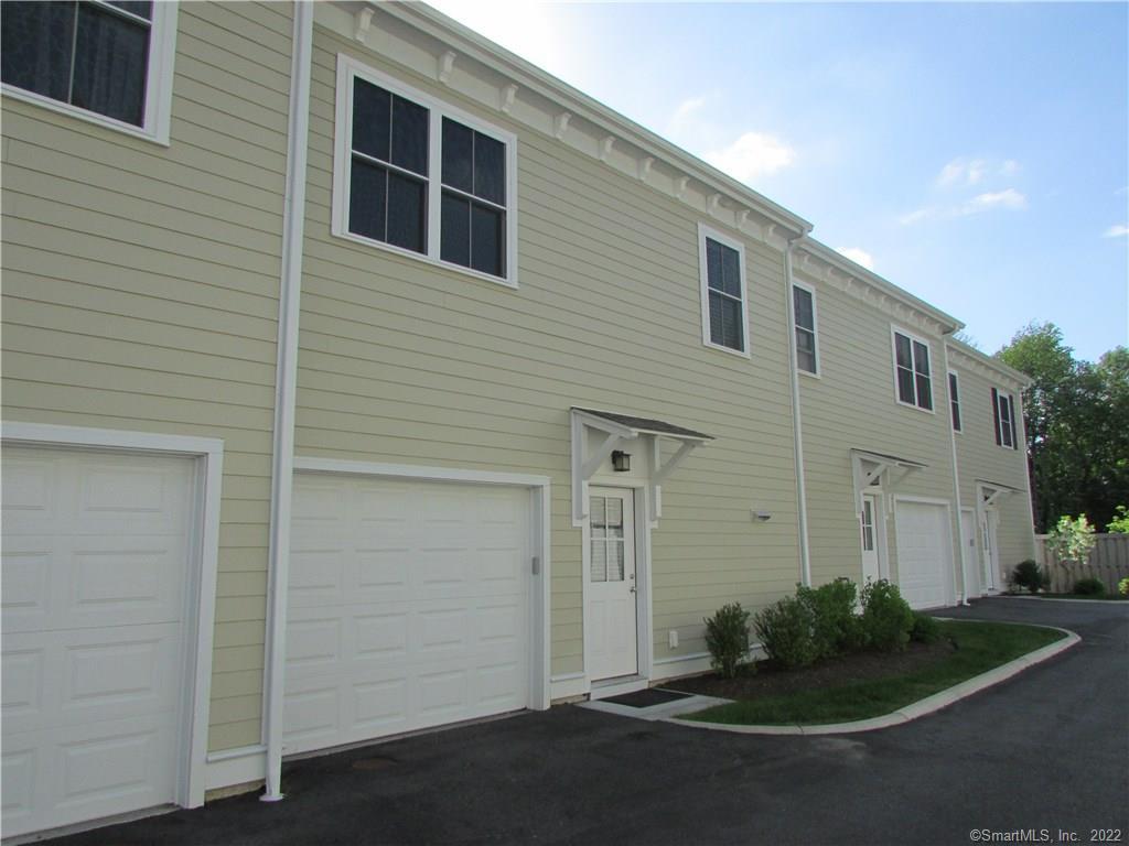 19 Sherwood Street Mansfield CT 06268