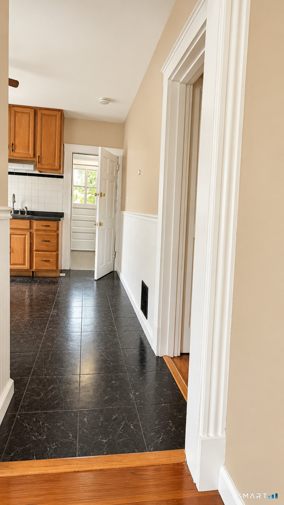 22 Ambrose Terrace East Hartford CT 06108