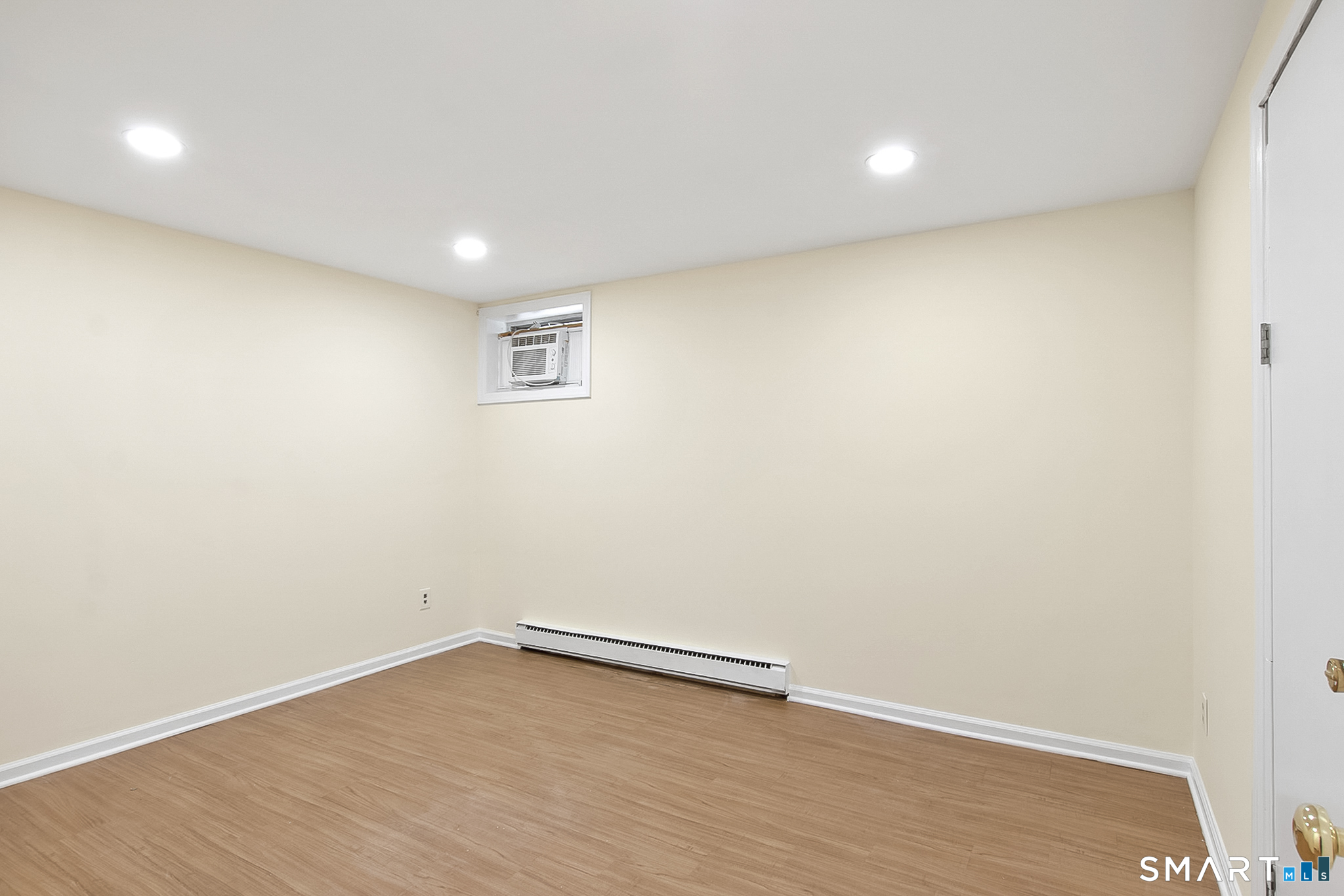 78 Dora Street Stamford CT 06902