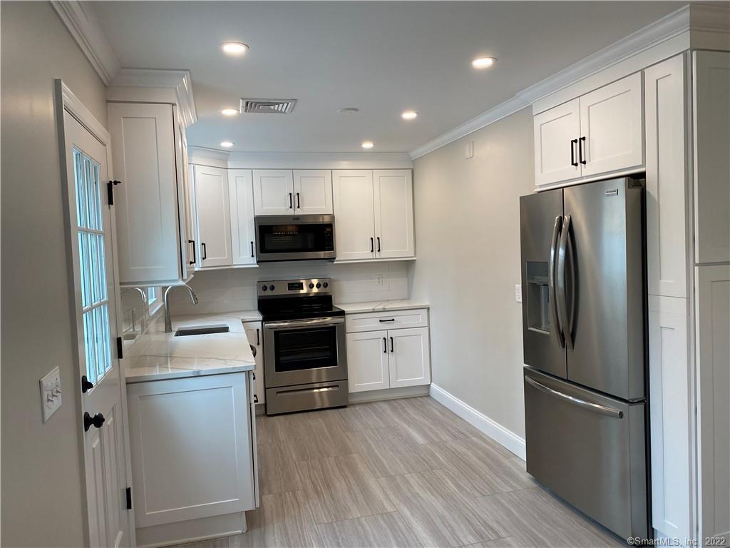 138 Millport Avenue New Canaan CT 06840
