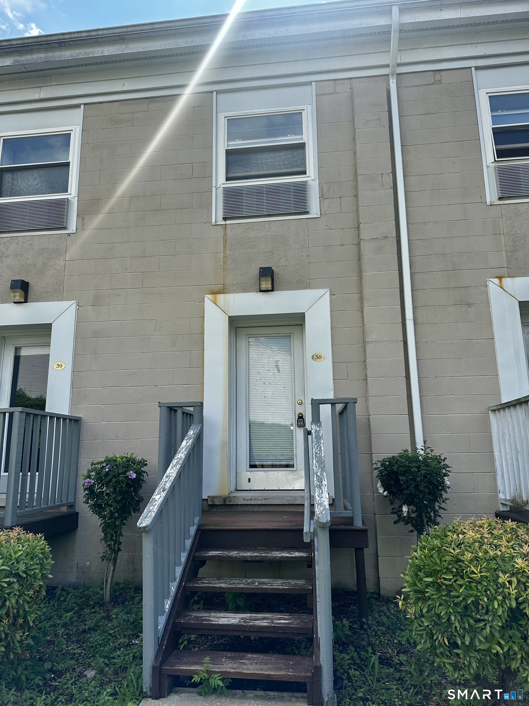 385 Putnam Avenue Hamden CT 05617