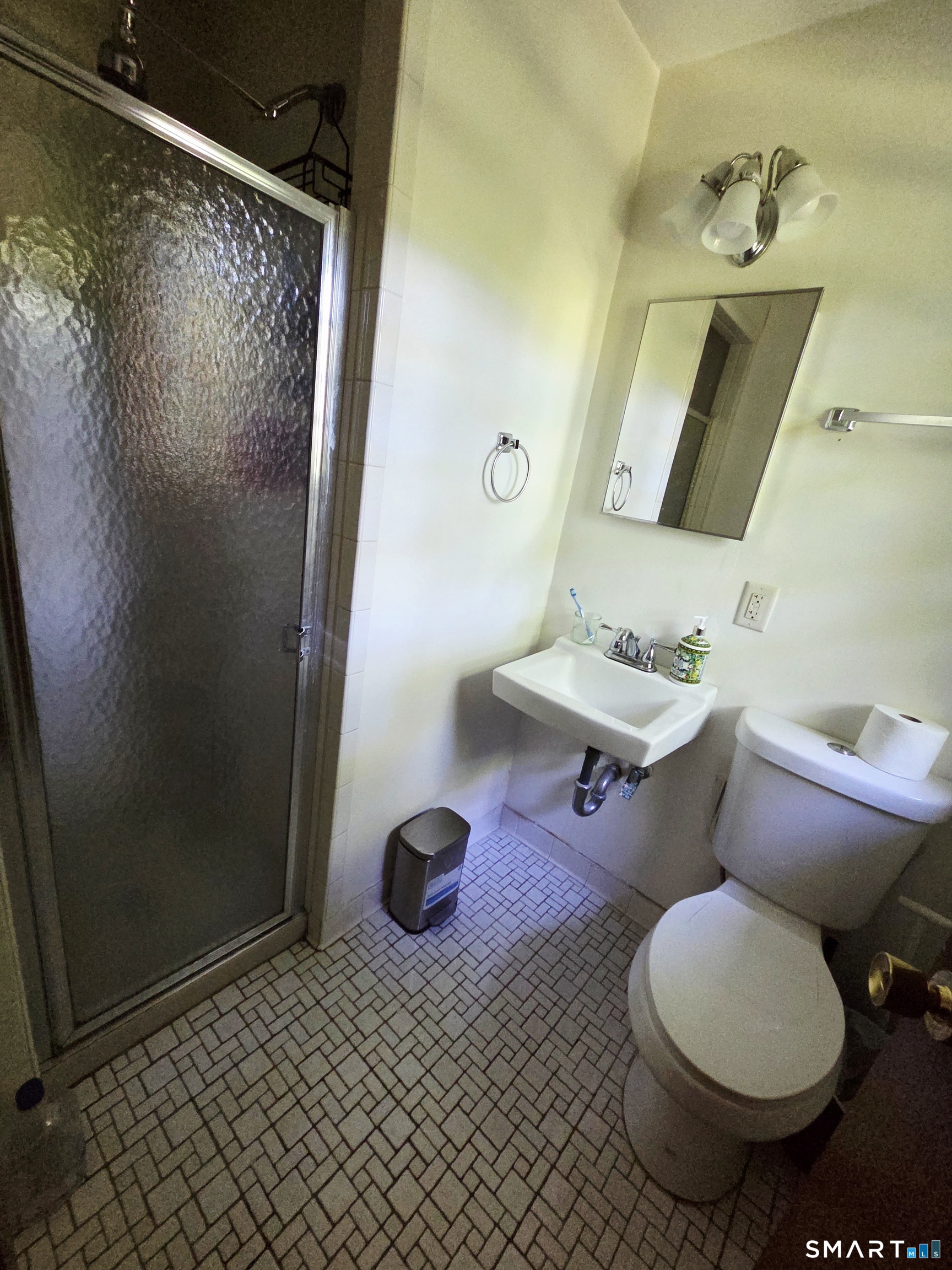 25 Sylvia Lane Windsor CT 06095