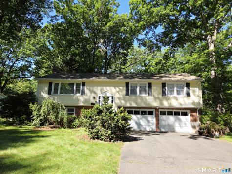 25 Sylvia Lane Windsor CT 06095