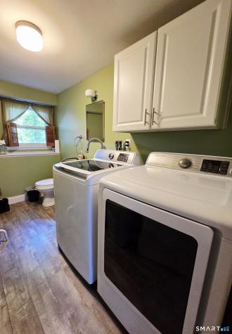 25 Sylvia Lane Windsor CT 06095