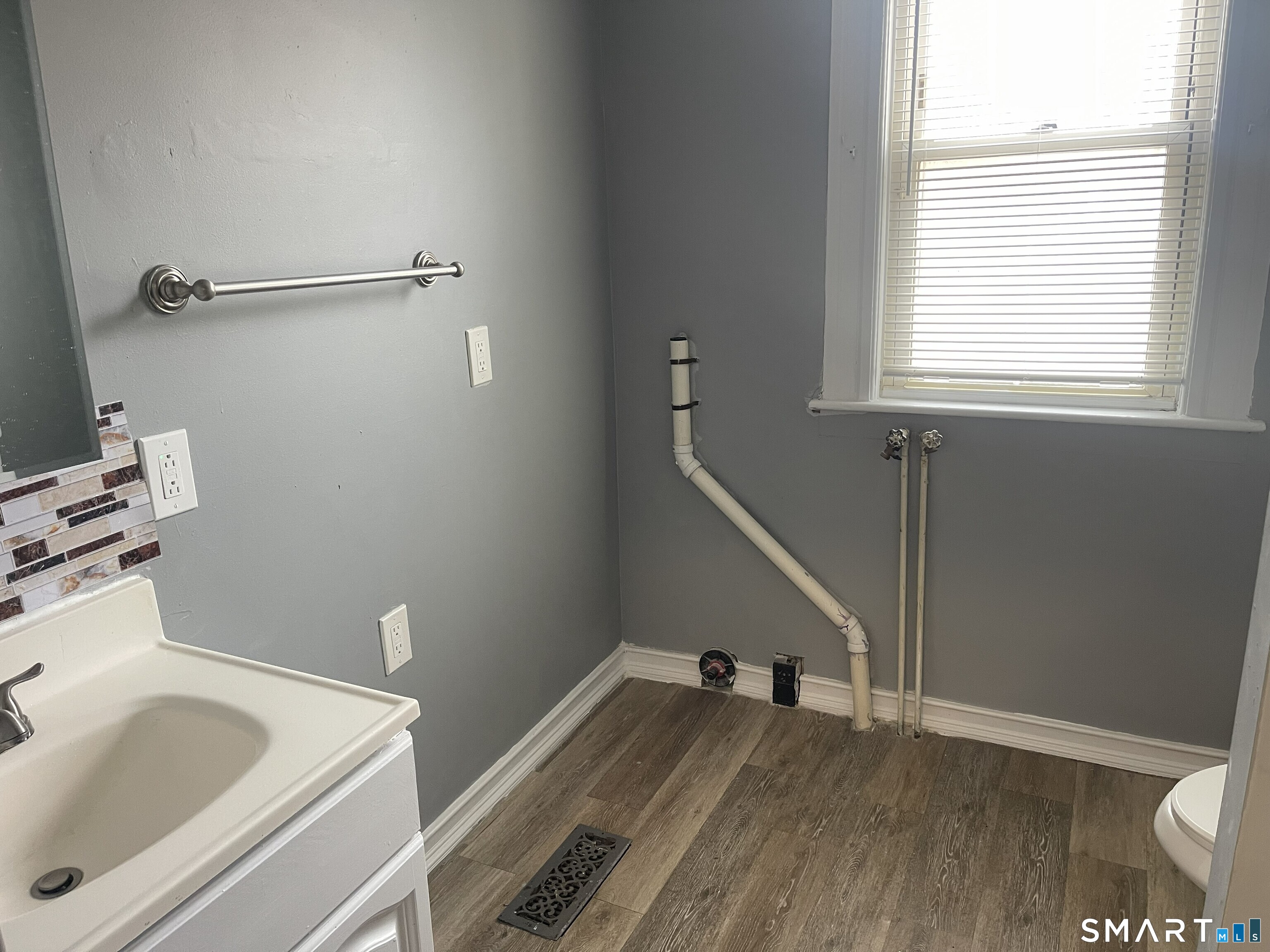 692 Enfield Street Enfield CT 06082