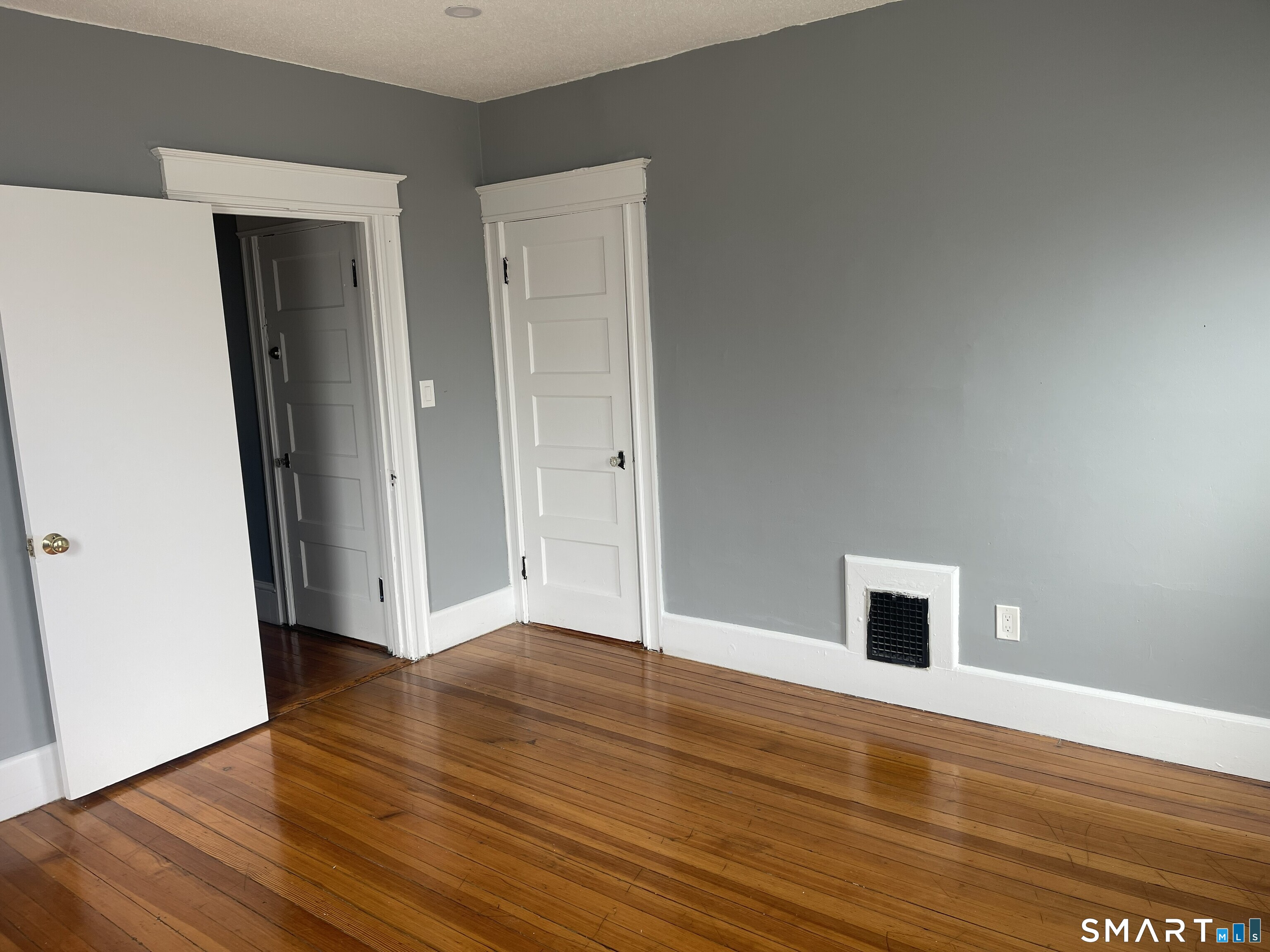 692 Enfield Street Enfield CT 06082