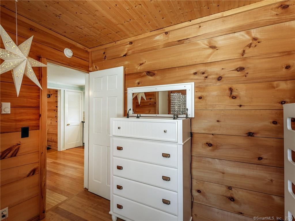 6 Brunetto Grove Morris CT 06763