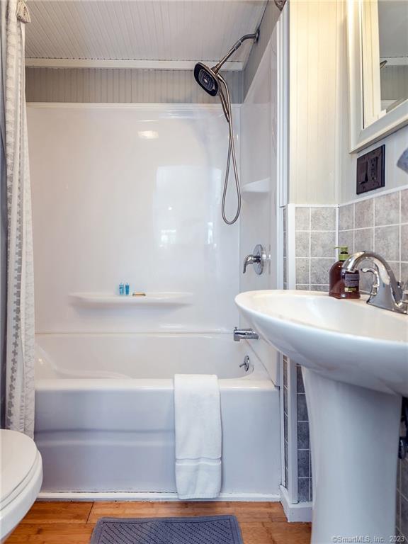 6 Brunetto Grove Morris CT 06763