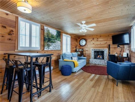 6 Brunetto Grove Morris CT 06763