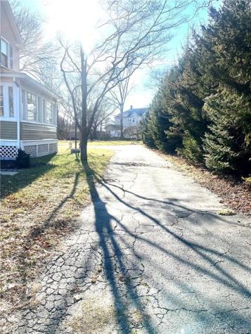231 Nichols Avenue Stratford CT 06614