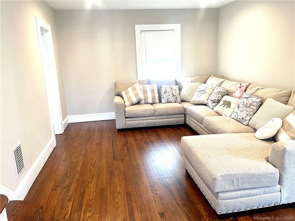 231 Nichols Avenue Stratford CT 06614