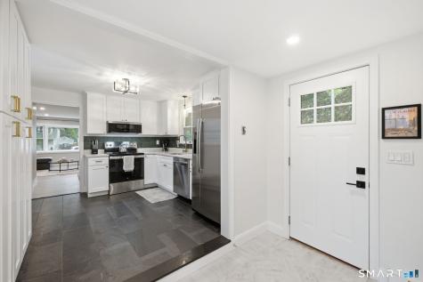 332 Fern Street West Hartford CT 06119