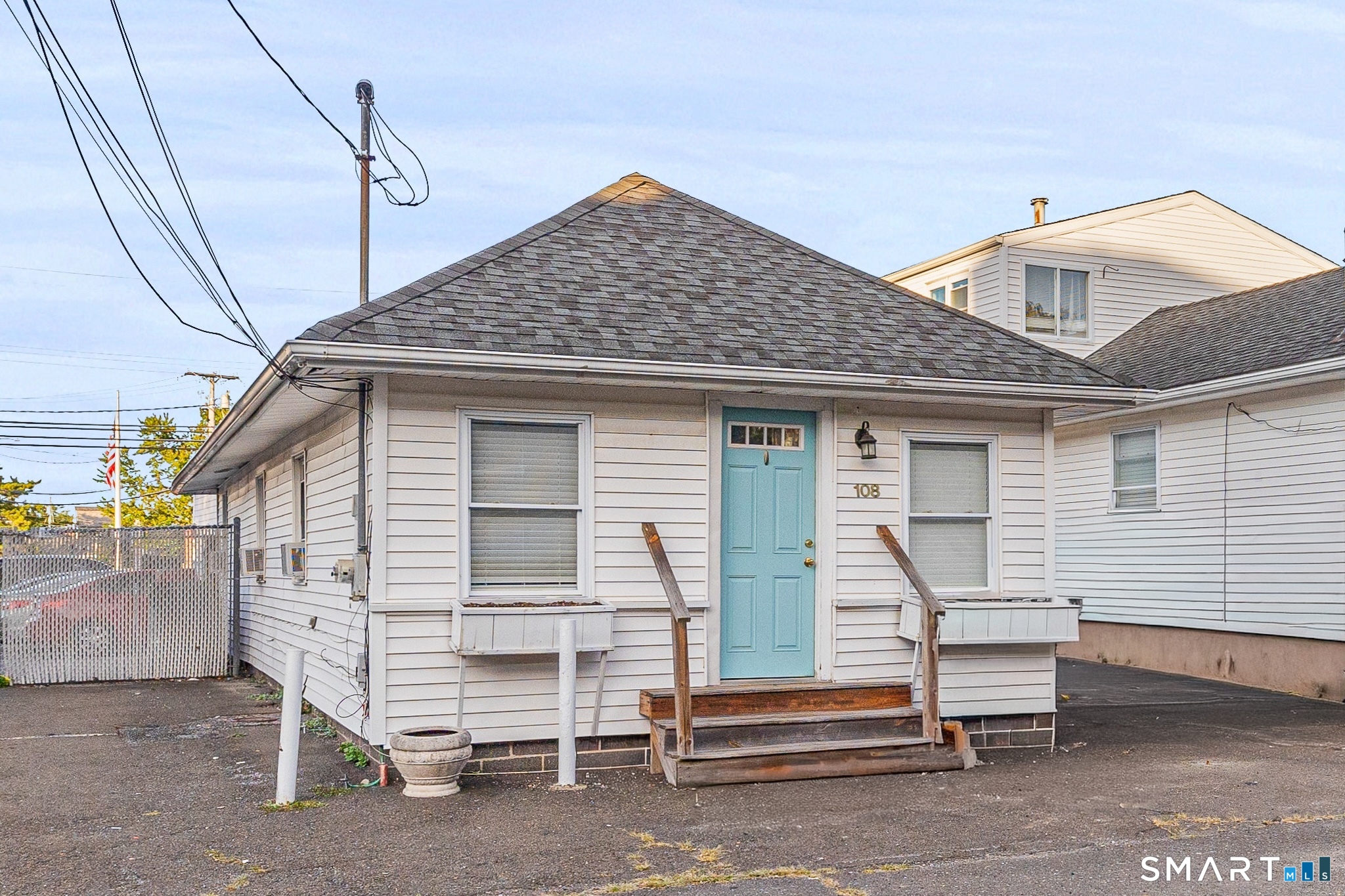 108 College Place Fairfield CT 06824