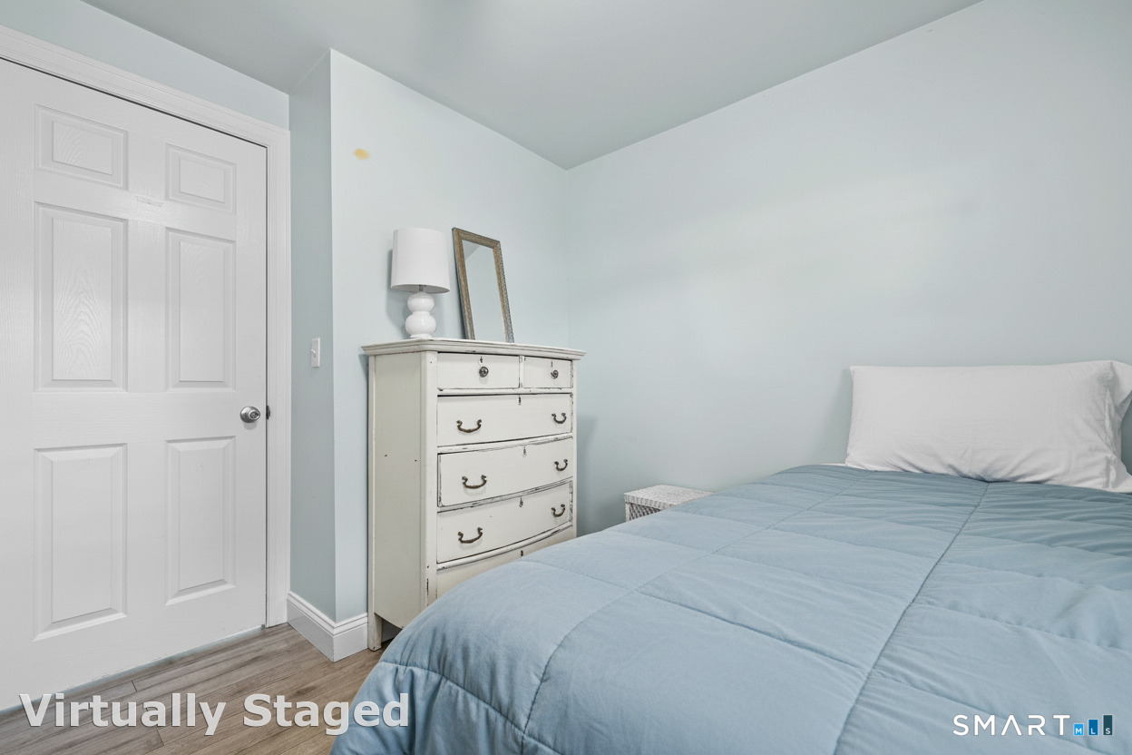 108 College Place Fairfield CT 06824