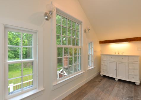 15 Hawkins Road Southbury CT 06488