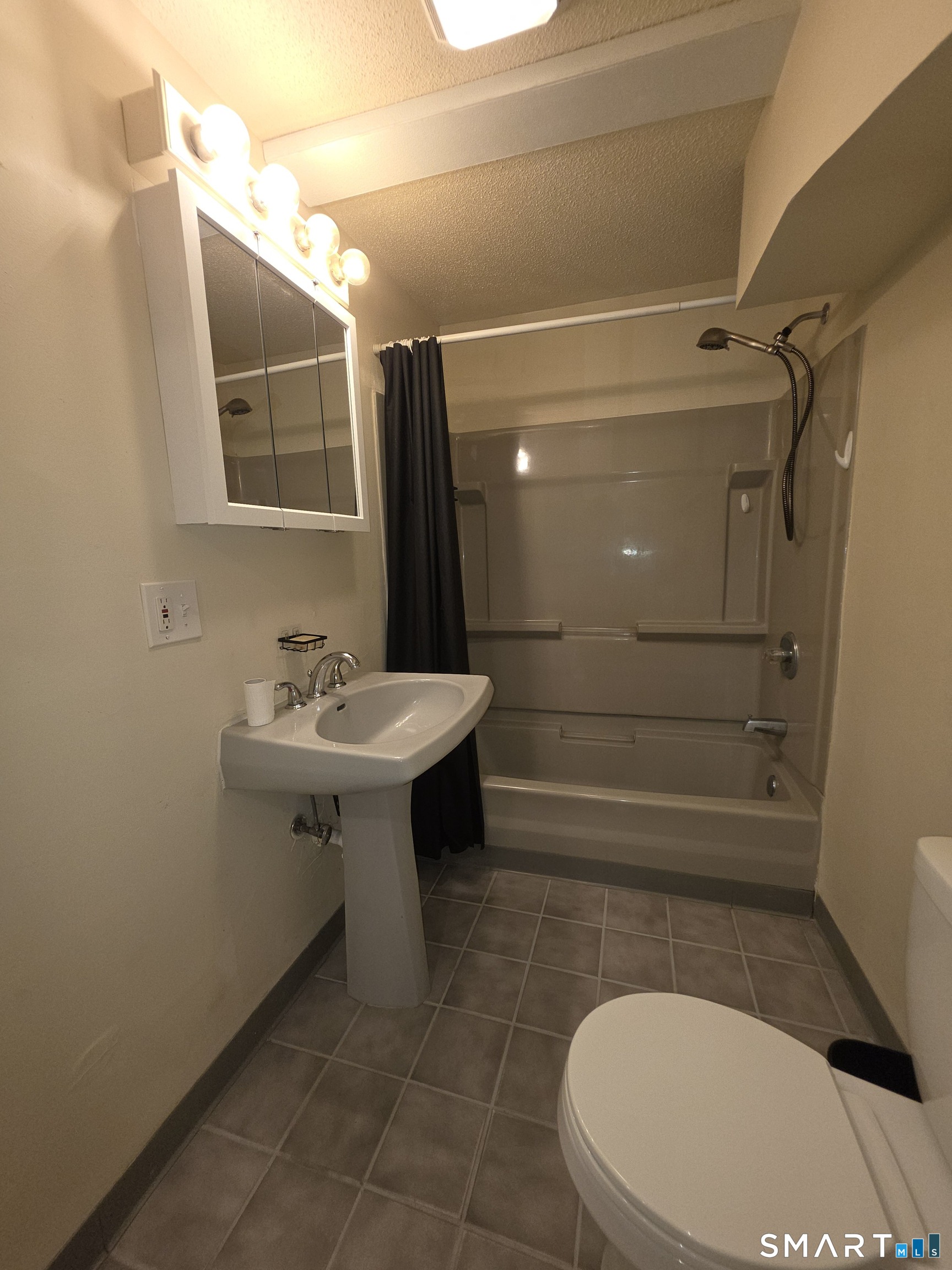 390 Hicks Ave Extension Meriden CT 06451