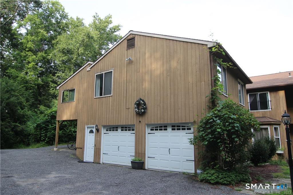 8 Cawdor Burn Road Brookfield CT 06804