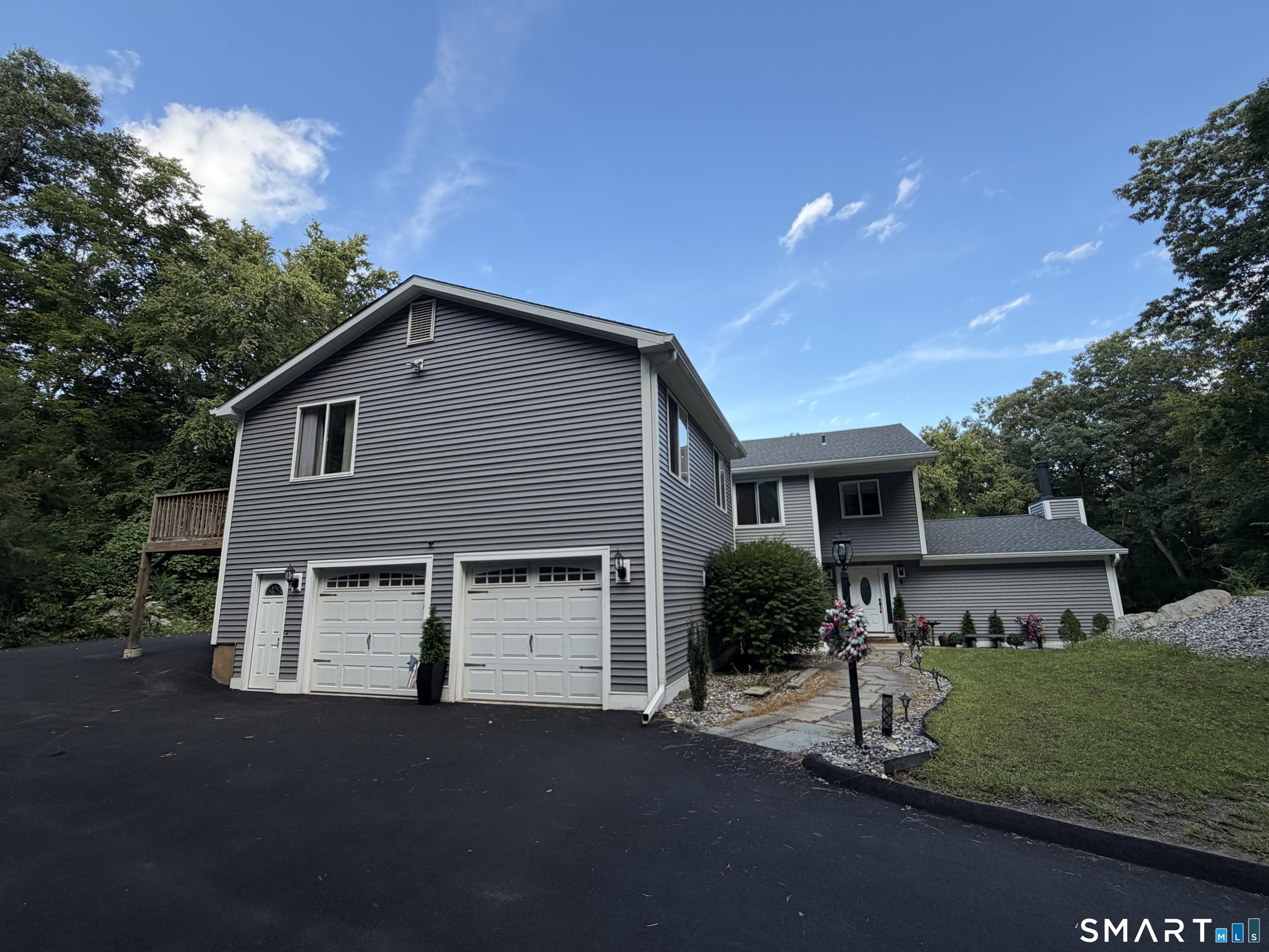 8 Cawdor Burn Road Brookfield CT 06804