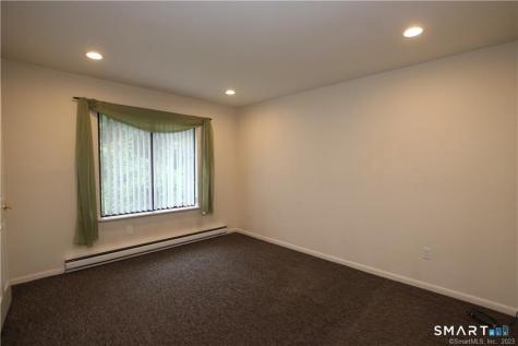 8 Cawdor Burn Road Brookfield CT 06804