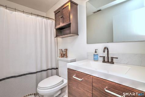 50 Greenview Lane Milford CT 06461