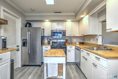 50 Greenview Lane Milford CT 06461