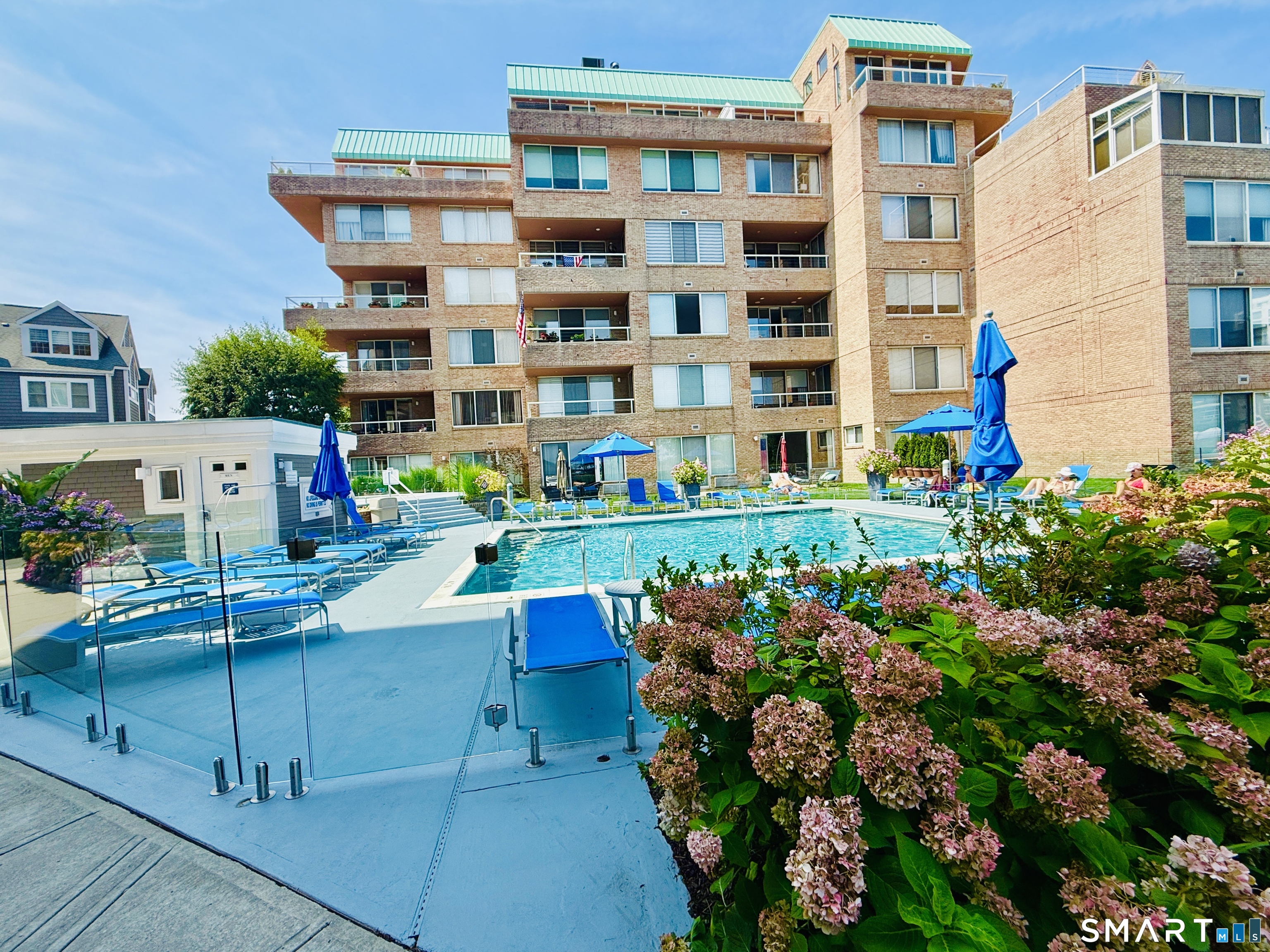 98 Southfield Avenue Stamford CT 06902