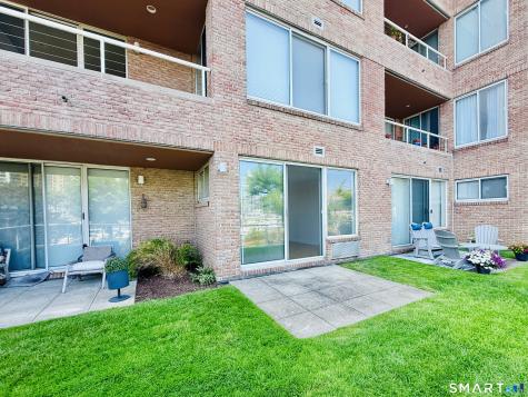 98 Southfield Avenue Stamford CT 06902