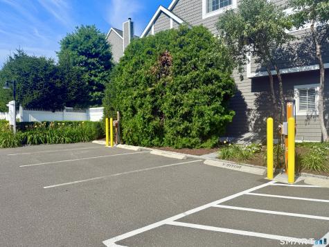 98 Southfield Avenue Stamford CT 06902