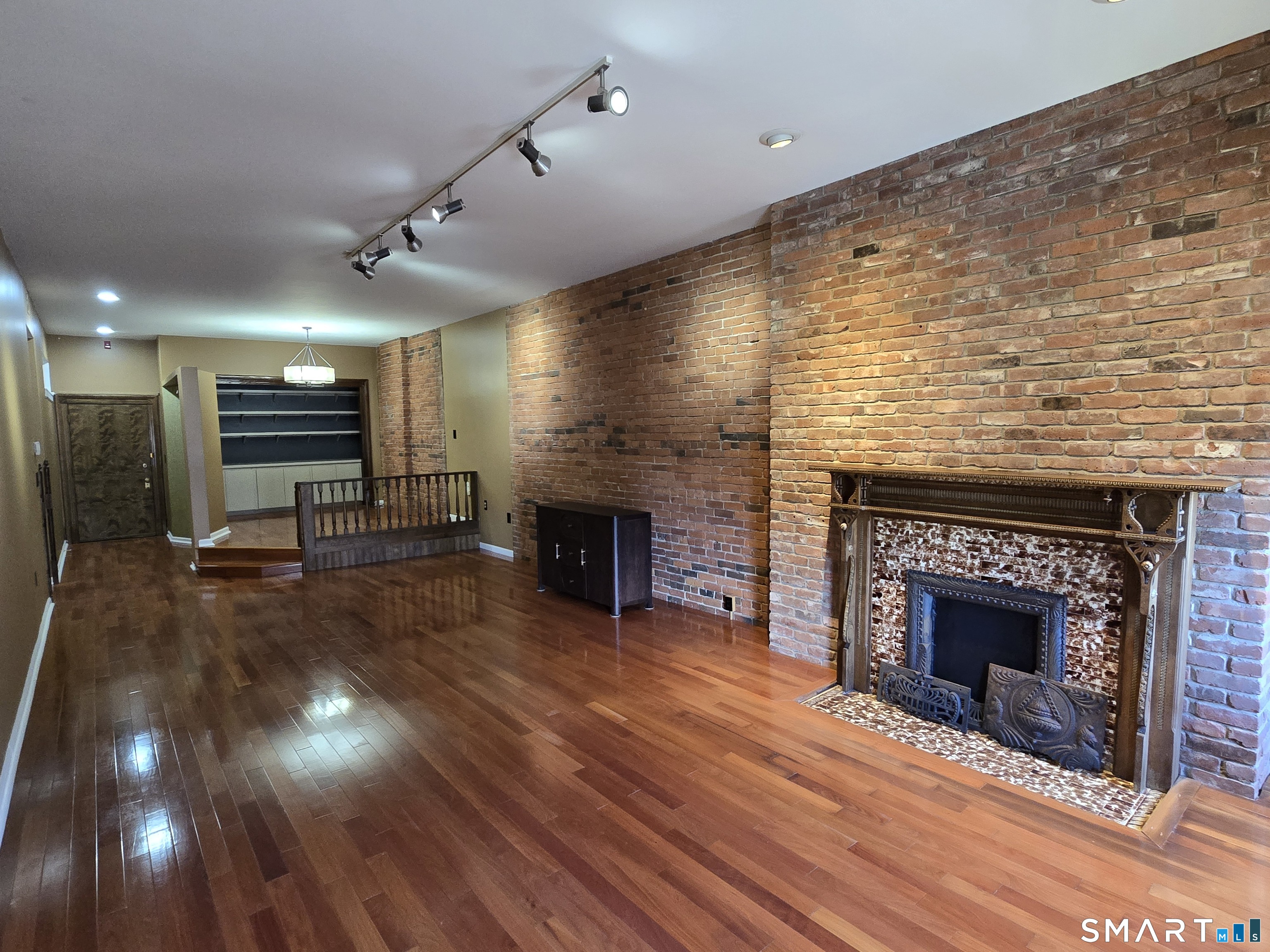 1 Linden Place Hartford CT 06106