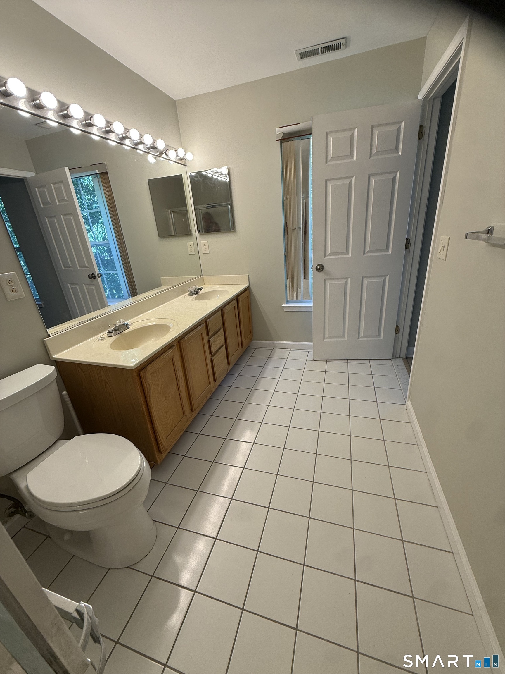 2002 Eaton Court Danbury CT 06811