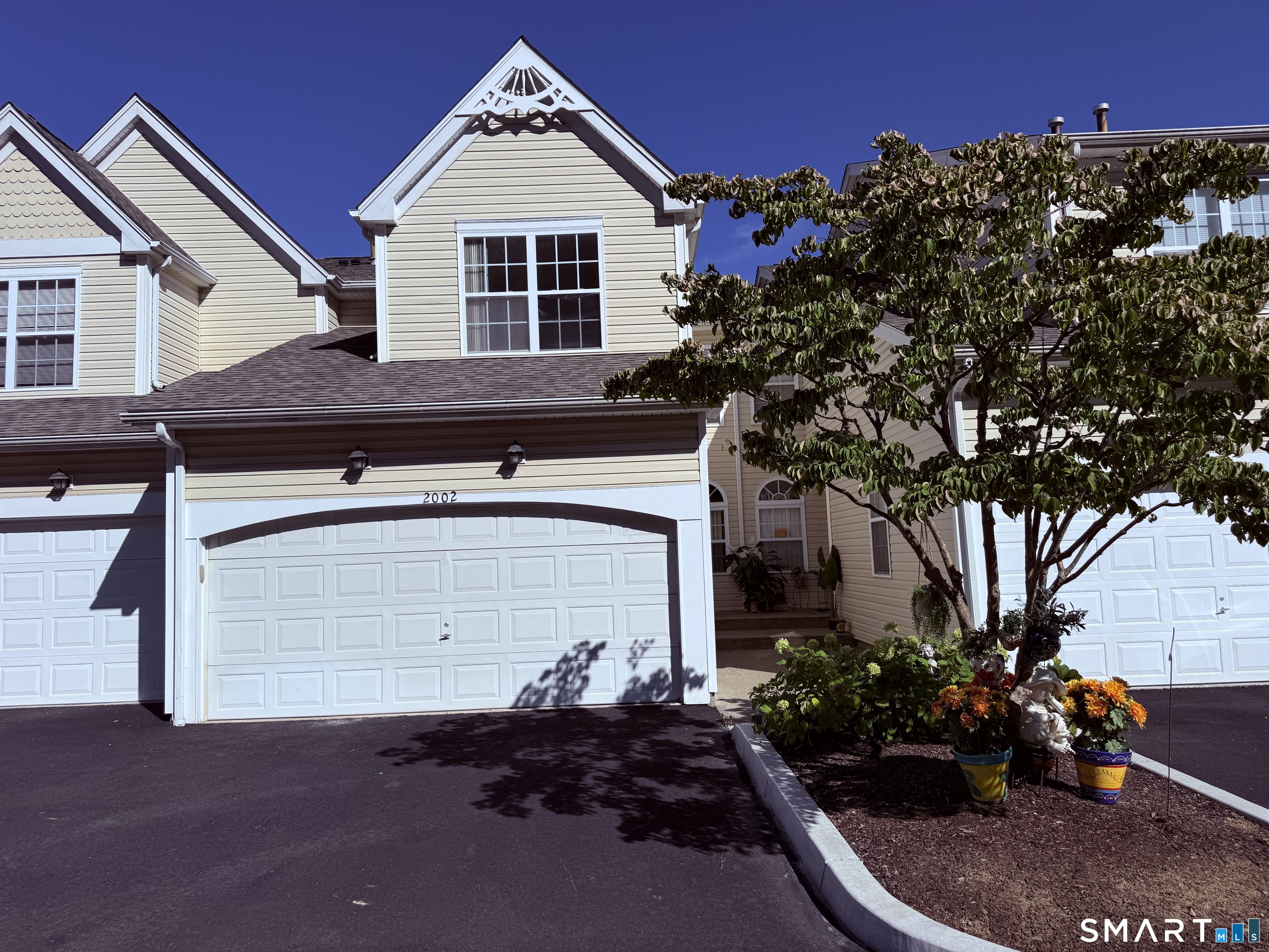 2002 Eaton Court Danbury CT 06811