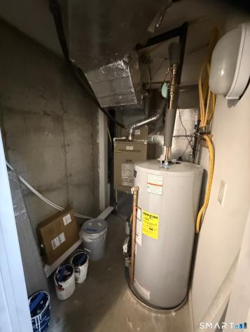 2002 Eaton Court Danbury CT 06811