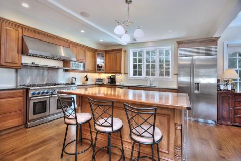 1 Vineyard Lane Westport CT 06880