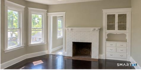39 Maplewood Avenue West Hartford CT 06119
