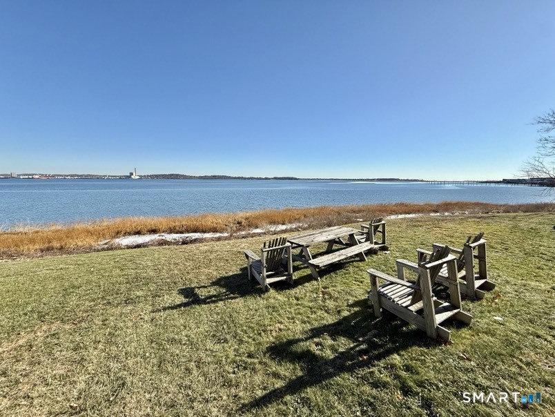 3 Bayview Place West Haven CT 06516