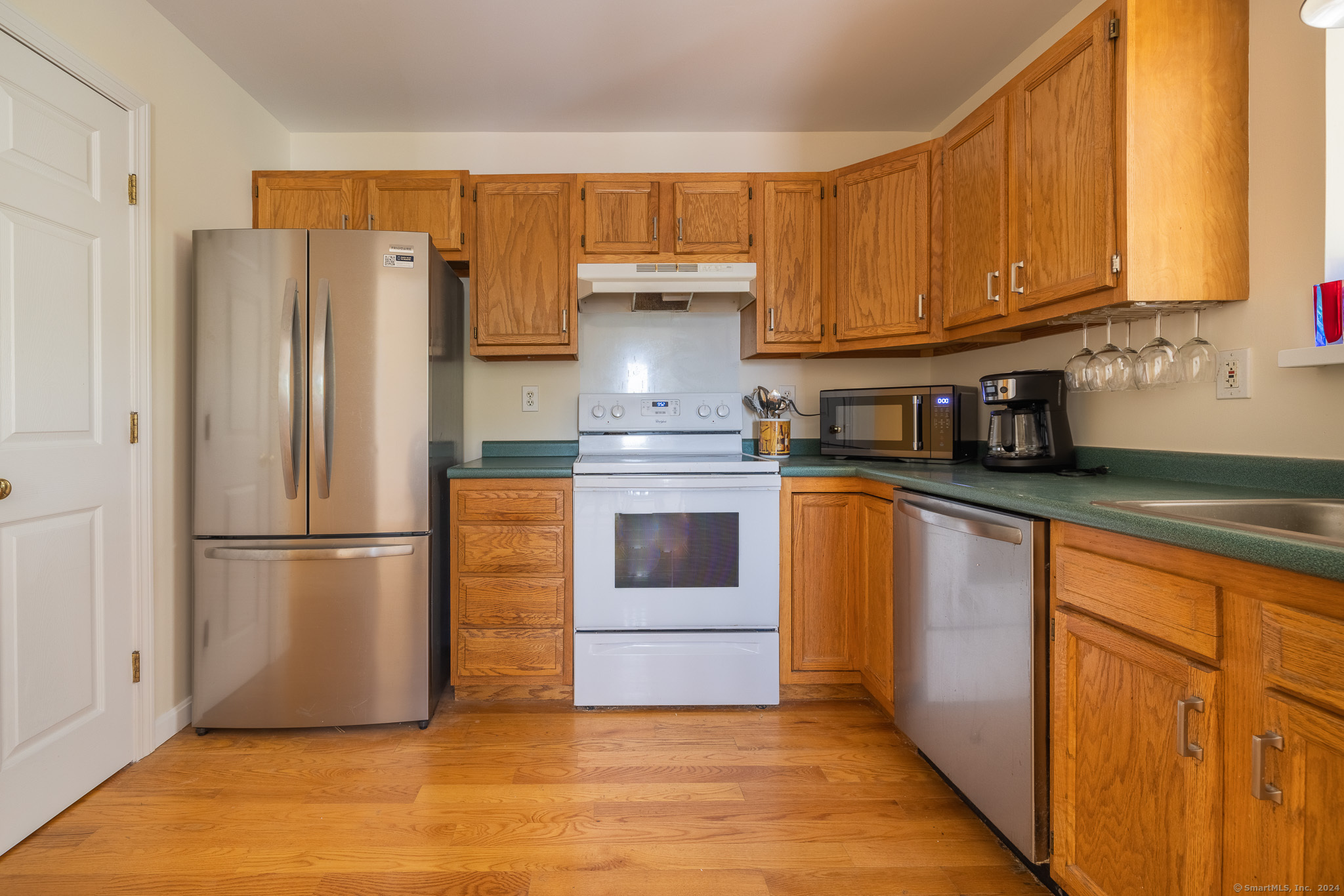 916 Reef Road Fairfield CT 06824