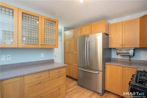 34 John Smith Drive West Hartford CT 06107