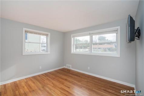 34 John Smith Drive West Hartford CT 06107